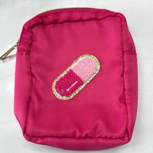 NWOT Pill Capsule Zippered Pouch